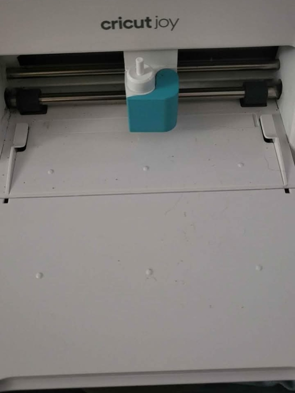 Cricut Joy Small Cutting Machine - White with Teal Accent